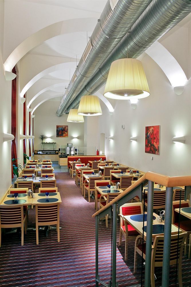 Exe City Park Hotel Prague Restaurant photo