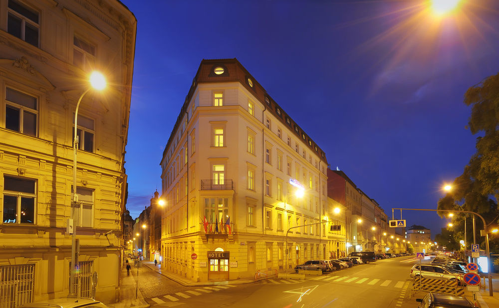 Exe City Park Hotel Prague Exterior photo